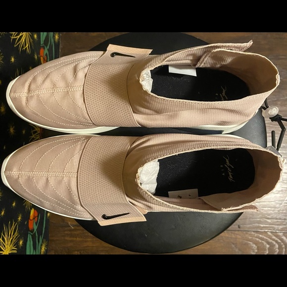 Nike x Fear of God Moccasins - Picture 6 of 9